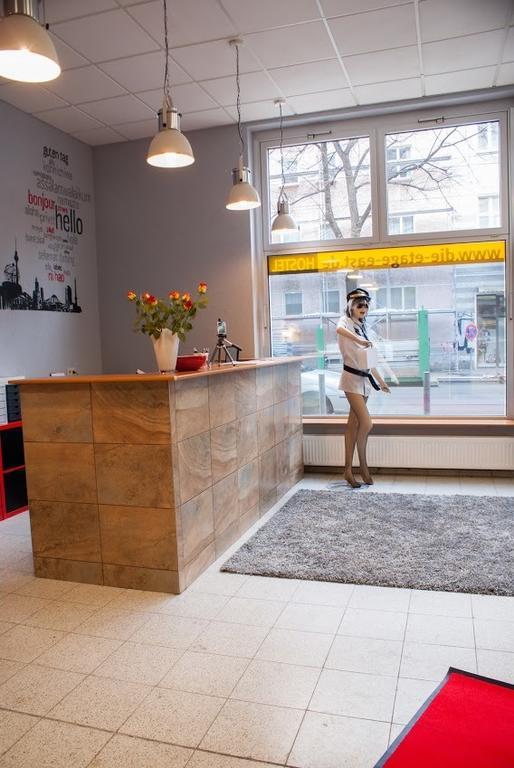 Hostel Die Etage East Berlin Exteriör bild