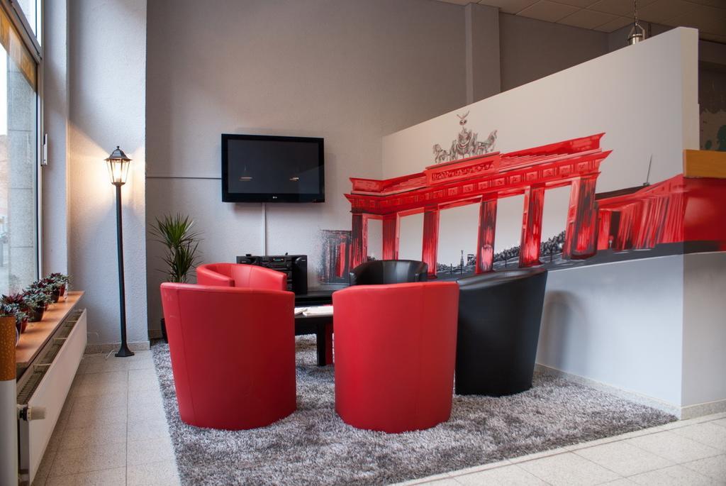 Hostel Die Etage East Berlin Exteriör bild